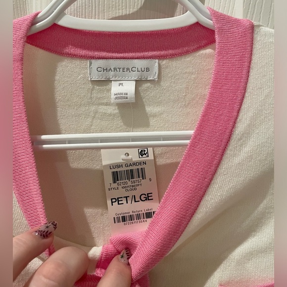 Woman’s Charter Club cardigan - Picture 2 of 3